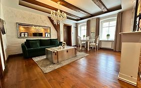 Perfect Stay - 
